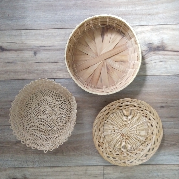 Vintage Wicker Wall Baskets - Picture 5 of 7